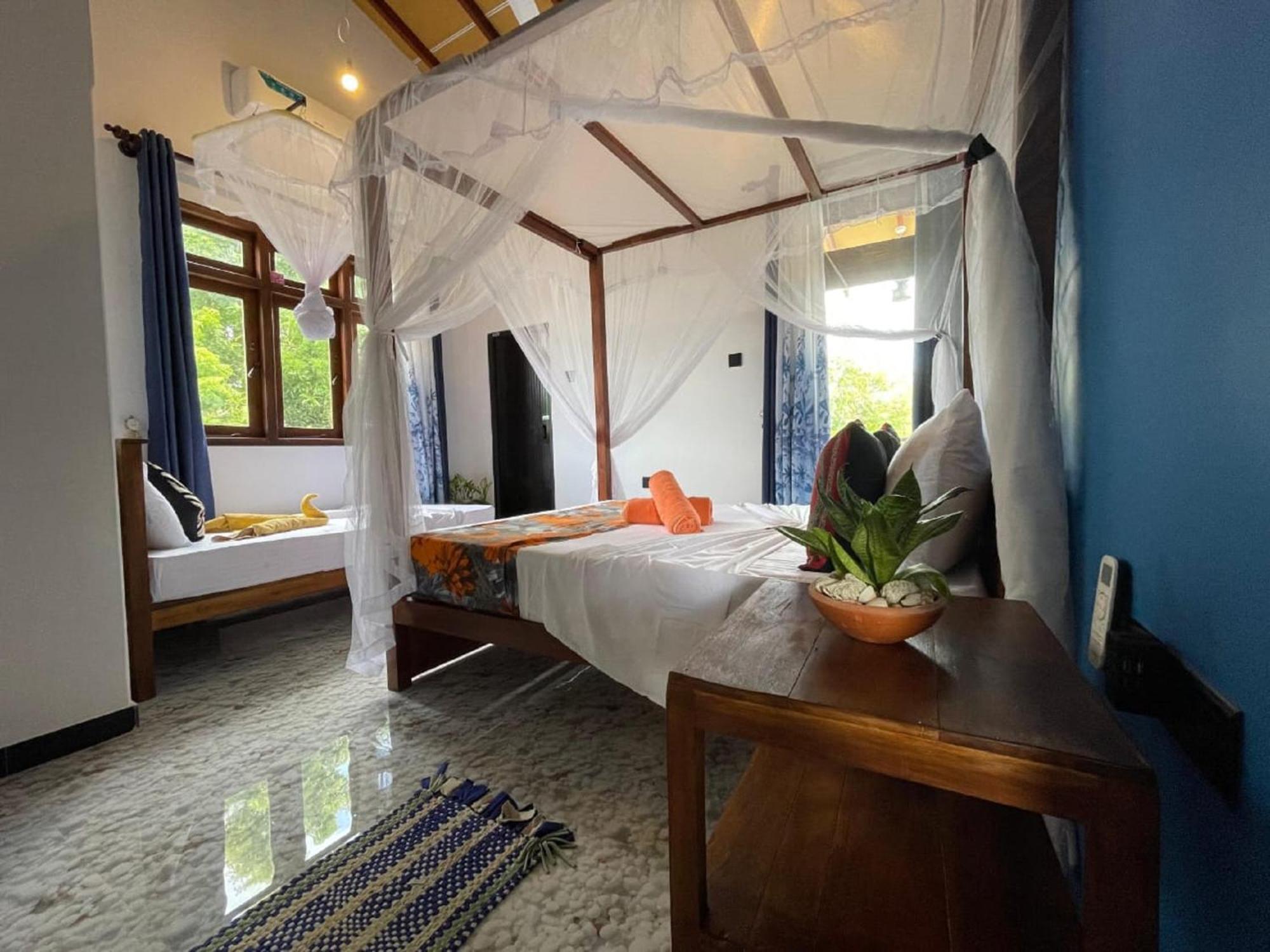 Dew Ashi Homestay 锡吉里亚 外观 照片